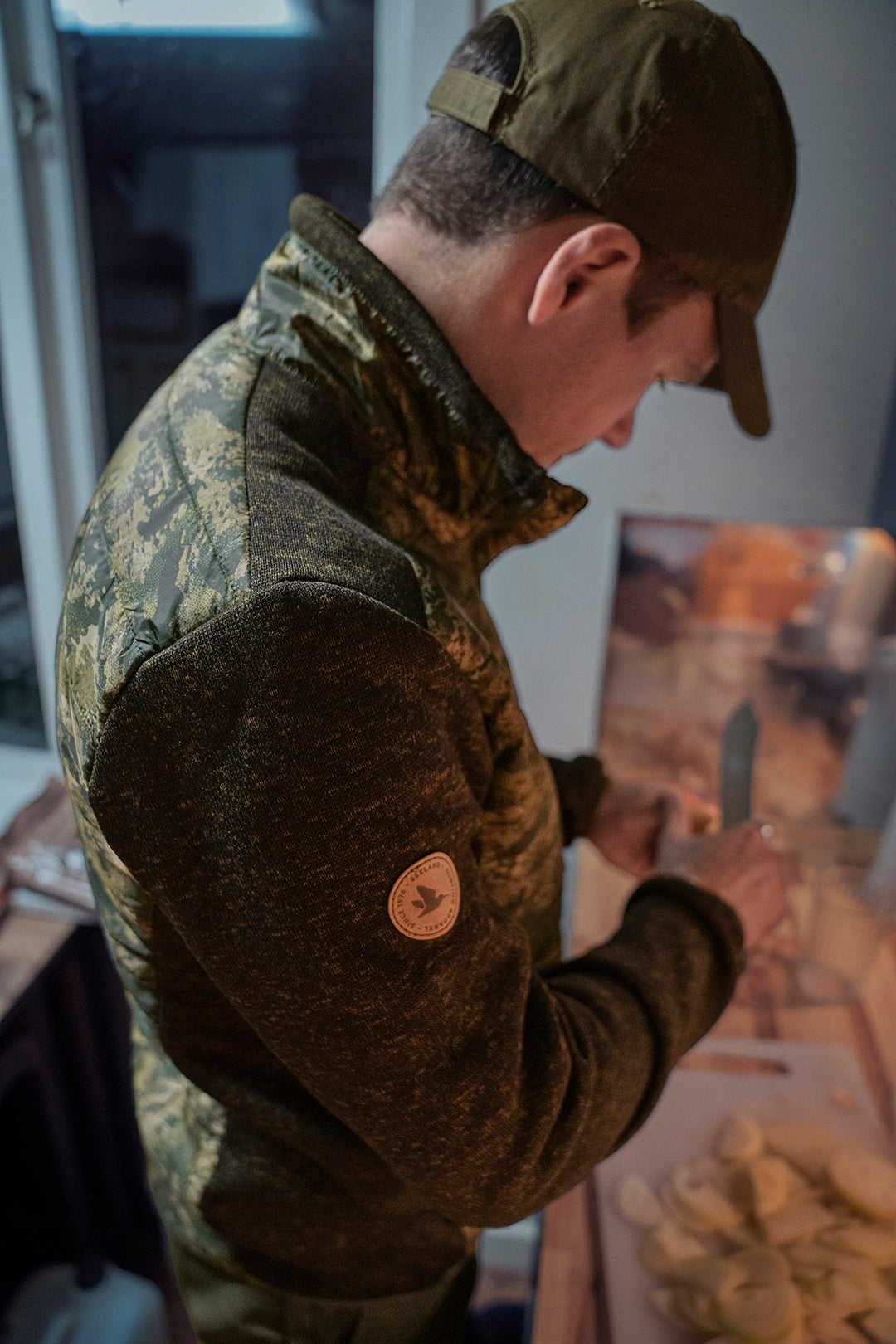 Theo Hybrid Camo Fleece Jacka INVIS GREEN / M