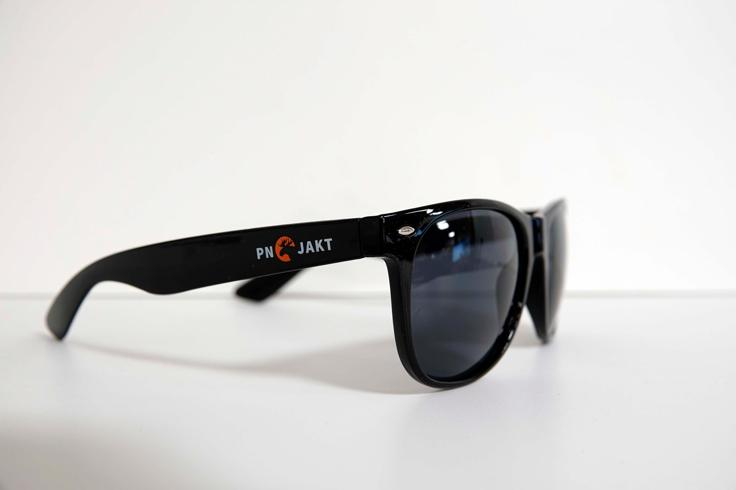 Solglasögon SVART / ONE SIZE