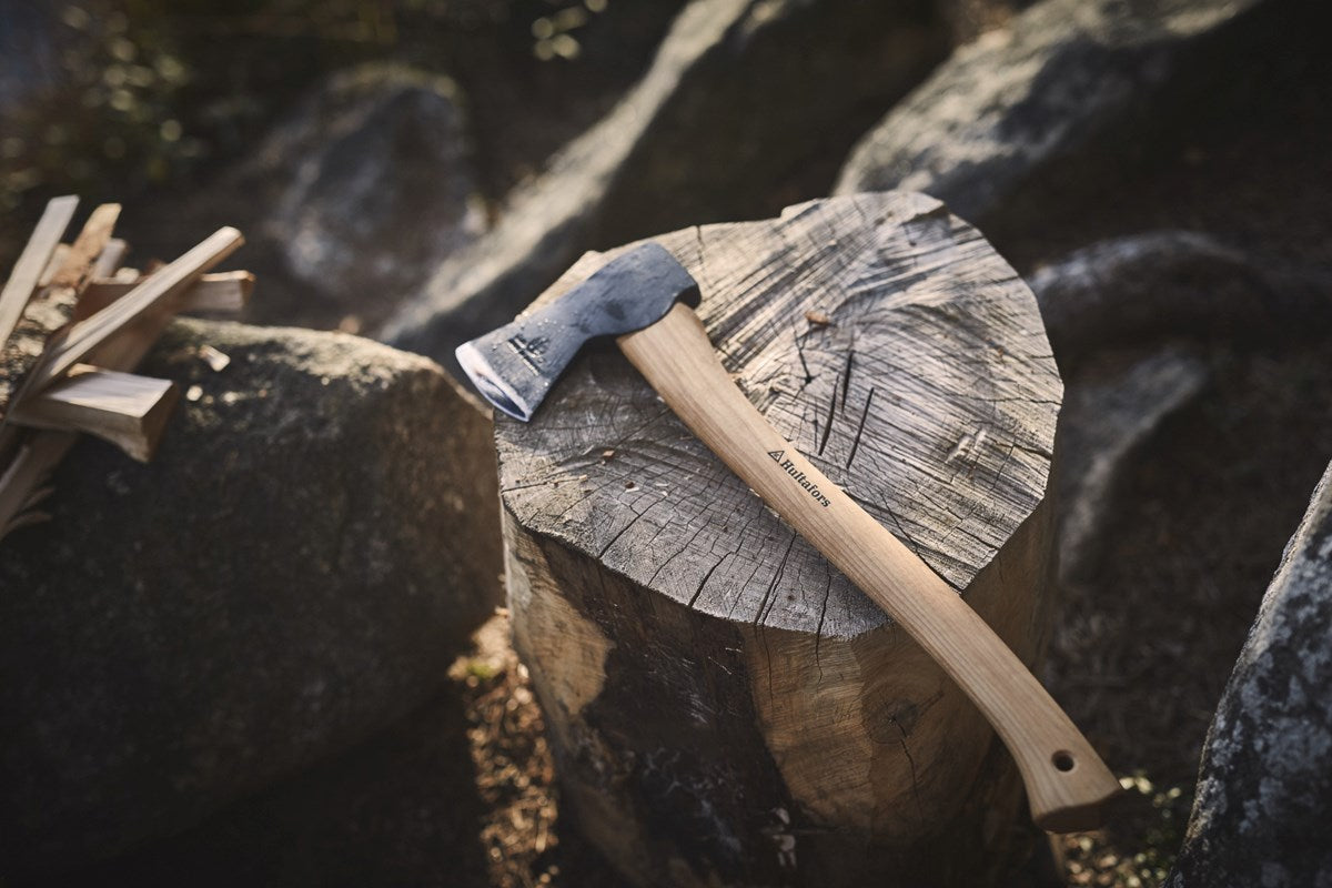 Ekelund Yxa BRUN / EN STL