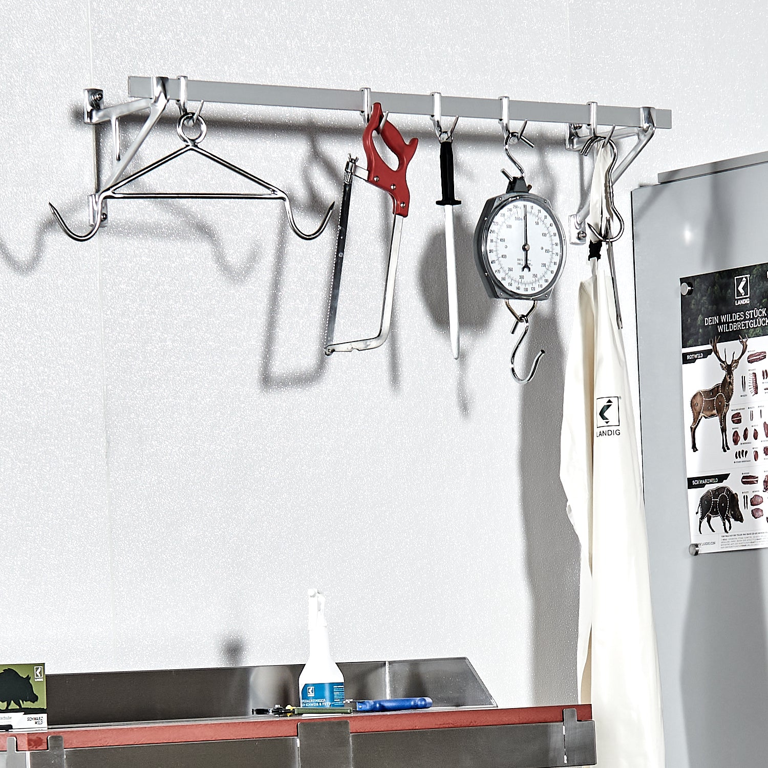 Vägghållare för slakttillbehör ONE SIZE