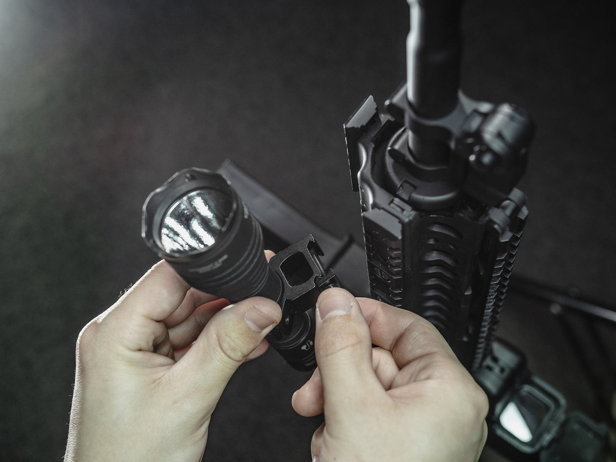 Mount For Flashlight AWM-05 fäste för ficklampor och tillbehör